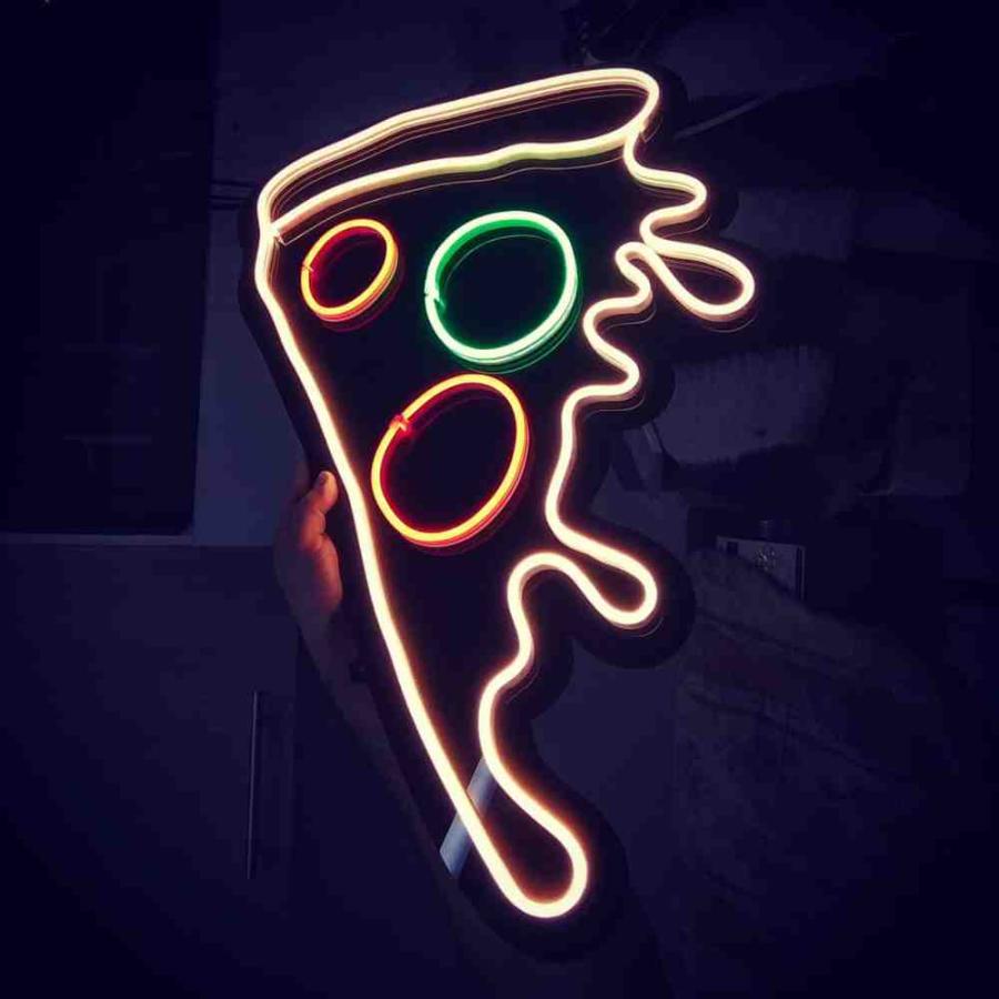 Porción de Pizza en Neón Flex